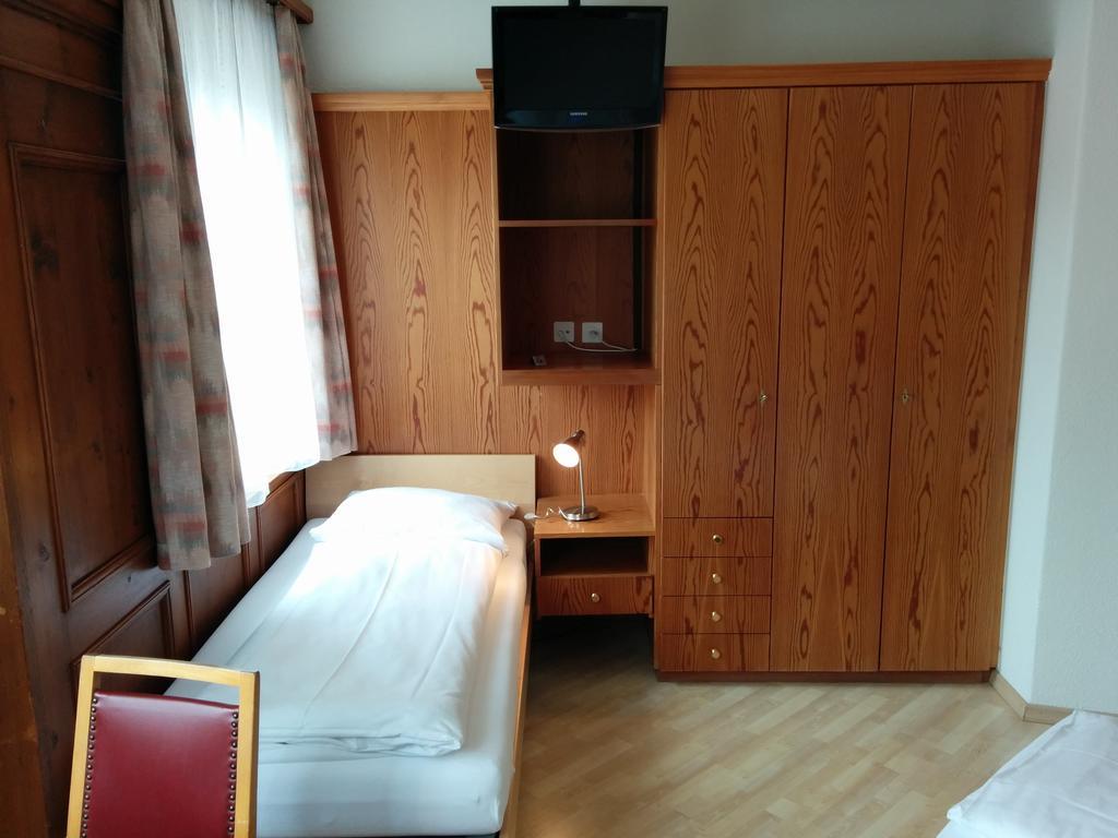 Terminus 2* Samedan